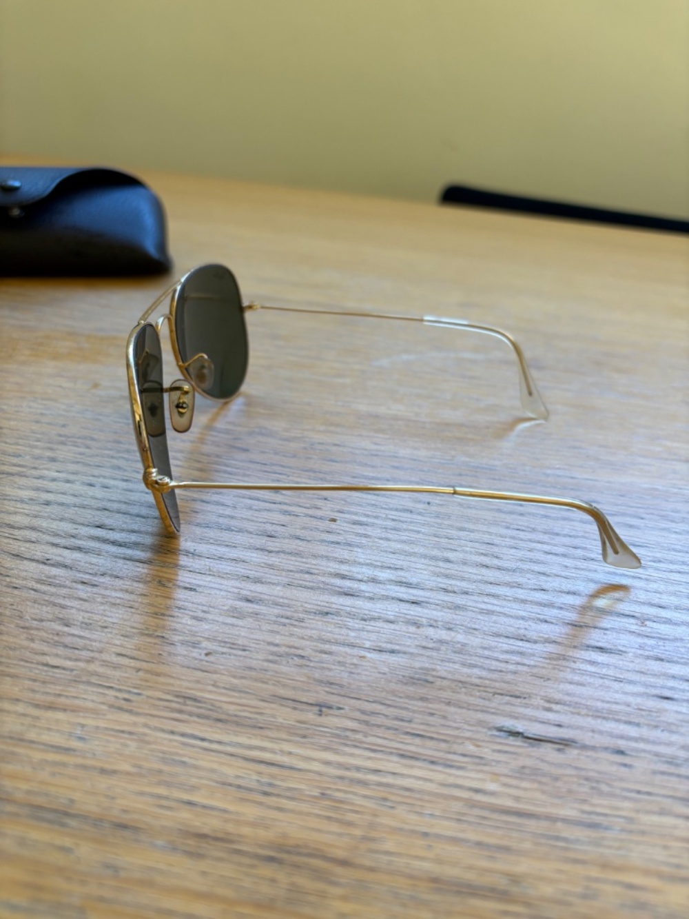 Ray-Ban aviator gold frame - Picture 4 of 8
